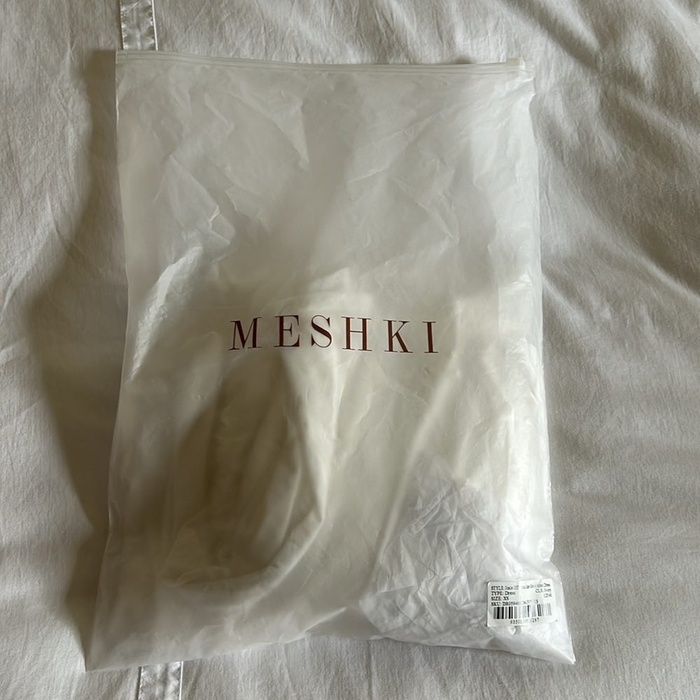 Meshki White Off-Shoulder Maxi Dress - Picture 11 of 12